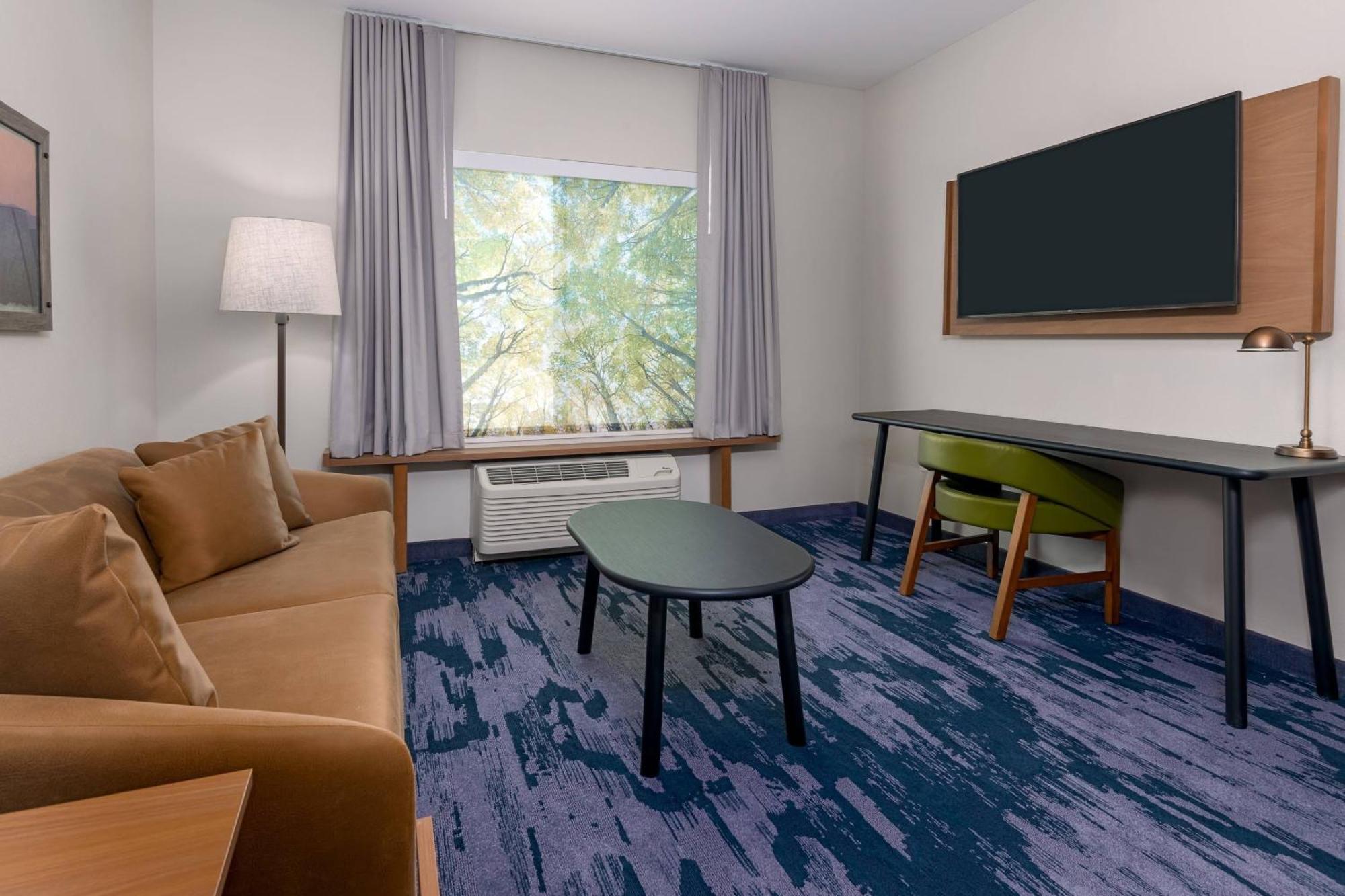 Fairfield Inn & Suites Charlotte Монро Екстериор снимка
